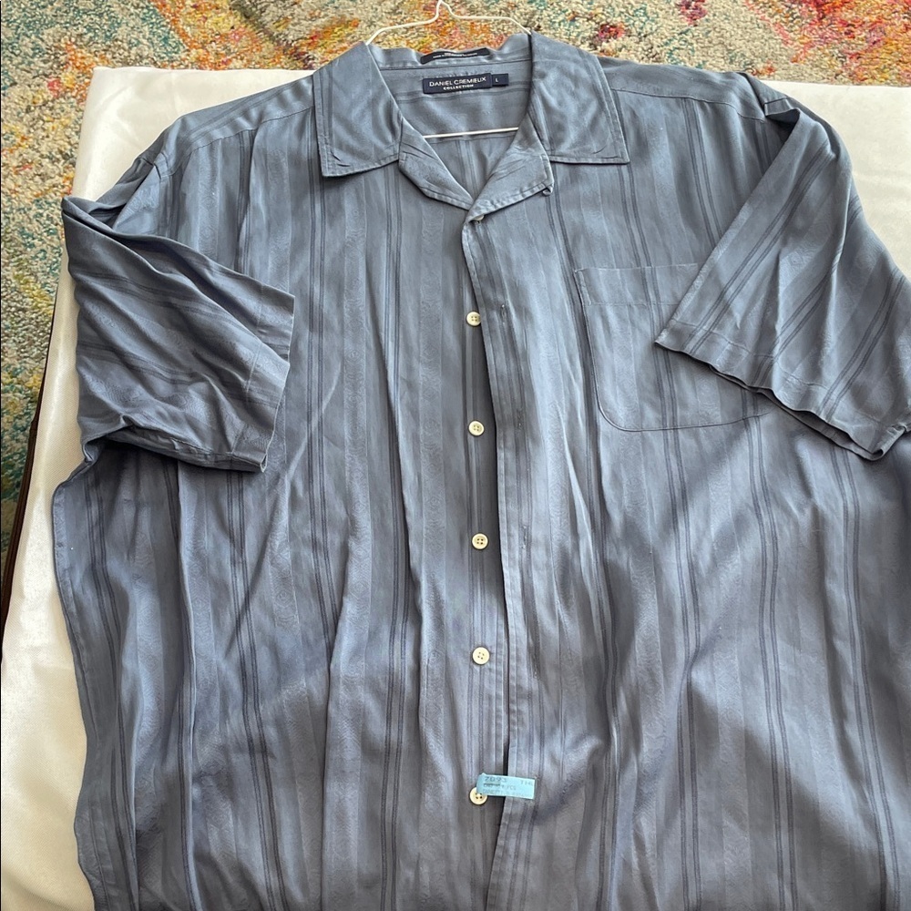 Geoffrey Beene Gray Short Sleeve Button Down Shirt